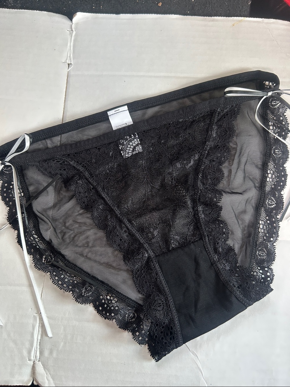 For bundles only - Mesh / lace panties string side Black M